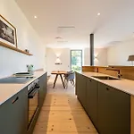 Chiemsee Exklusiv Ferienapartment Schneeganserhof - Ein Refugium Fuer Laengere Erholsame Aufenthalte In Alleinlage Am Chiemsee Apartament