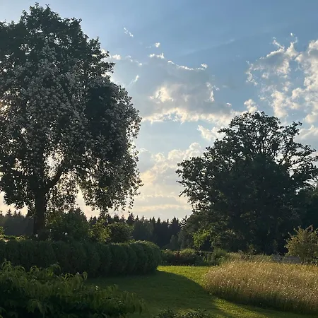 Chiemsee Exklusiv Ferienapartment Schneeganserhof - Ein Refugium Fuer Laengere Erholsame Aufenthalte In Alleinlage Am Chiemsee * Grabenstätt